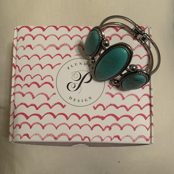 Plunder Turquoise Bracelet - Picture 4 of 5